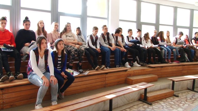 Elevii din Timișoara vor avea în curând noi parteneri de discuții despre lege și respect între oameni – Video