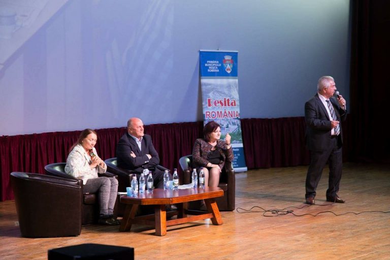 Popa atrage elevii din afara Reșiței oferindu-le gratuit cazare și masă