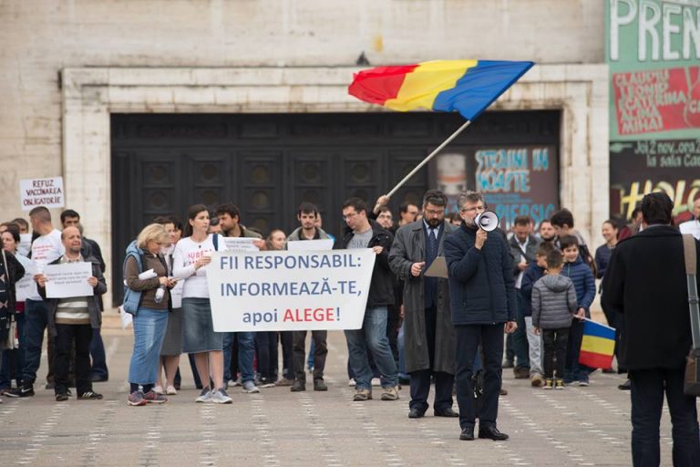 Protest împotriva obligativității vaccinării, la Timișoara. Foto-Video
