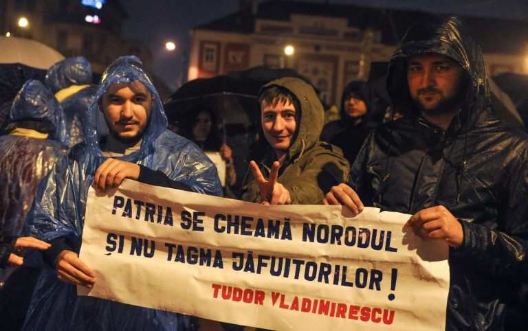 Protest cu umbrele la Timișoara-video
