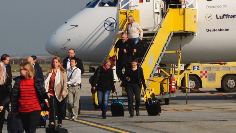 Bănățenii au de acum legătură aeriană directă cu Frankfurt, de pe Aeroportul Internațional Timișoara – Foto+Video