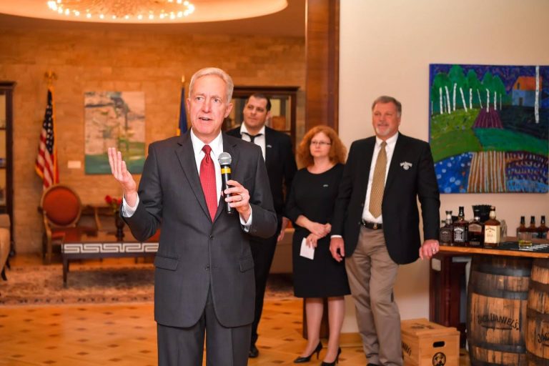 Ambasadorul SUA vine în Banat. Vezi aici ce program are