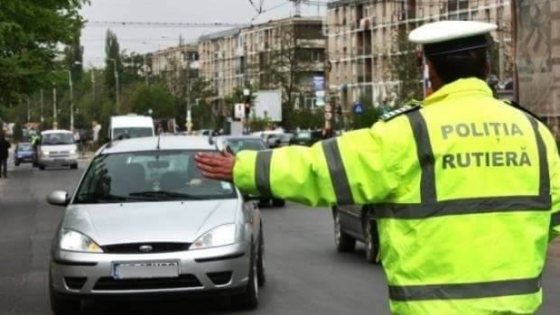 Polițist prins drogat la volan