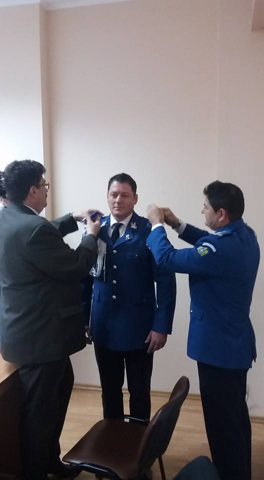 Un ofițer și șase subofițeri ai IIJJ Caraș-Severin au fost înaintați în grad începând cu 1 Decembrie