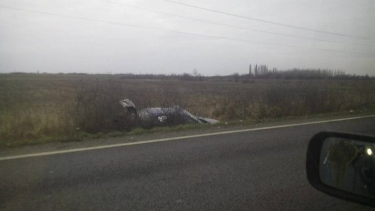 Accident grav cu un mort si mai mulți răniți. Două mașini s-au izbit frontal