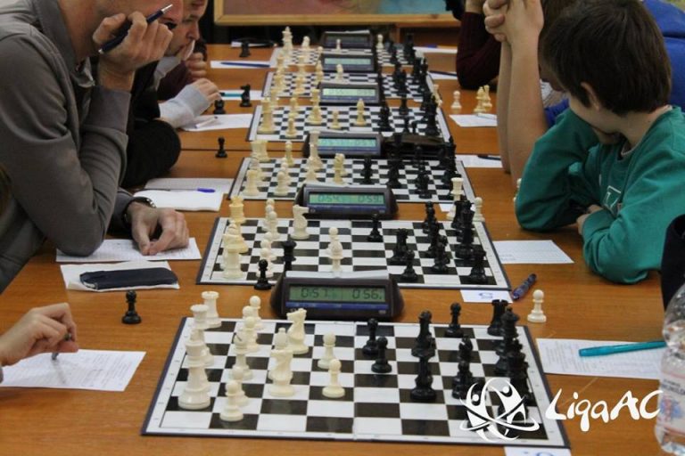 Chess Contest, confruntarea minţii la Universitatea Politehnica Timişoara