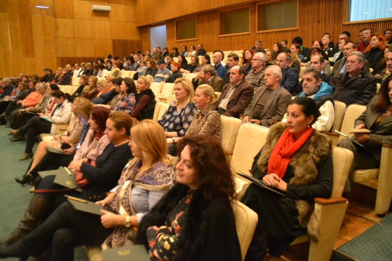Mediul universitar față în față cu cel economic, pentru un parteneriat mai strâns (foto+video)