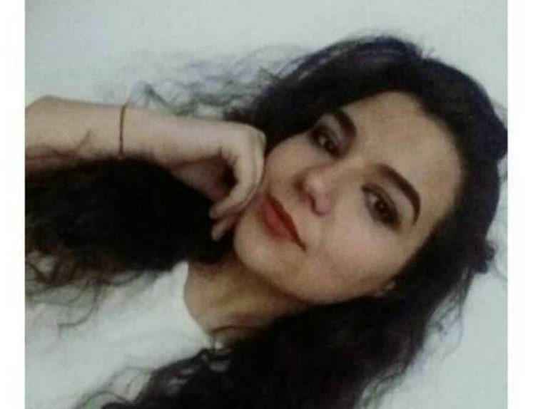 La numai 17 ani s-a sinucis