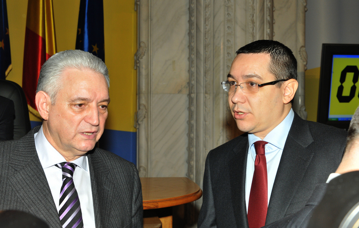 Noaptea cuțitelor lungi în PSD! Acuzații grave la adresa lui Ponta și a socrului său, Ilie Sârbu