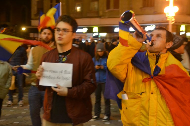 Timișoara se pregătește de un nou protest. Mitingul, în această seară, în Piața Operei