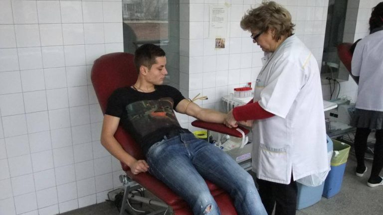 Nouă acţiune ASU Poli Timişoara: donează sânge, salvează vieţi şi ajută familiile nevoiaşe