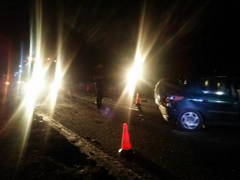 Seară neagră pe șosele, traficul spre stațiunea Straja, oprit după ce cinci maşini s-au tamponat