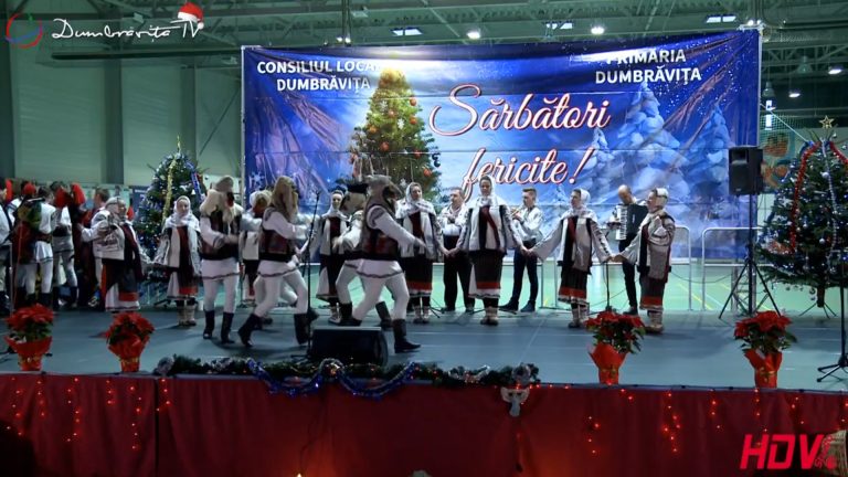 Festivalul de datini, colinde și obiceiuri de iarnă, la Dumbrăviţa. Foto-Video