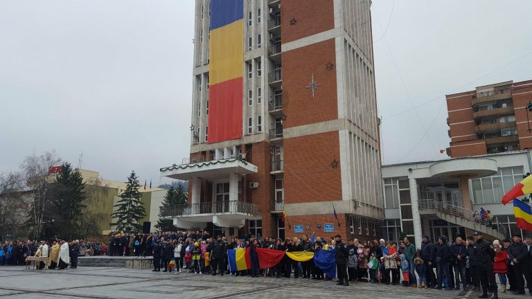 Prefectul amenințat de un nevăzător: o să protestez pe termen nedeterminat!