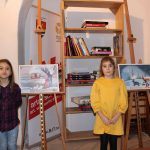 Tablouri de iarnă realizate de copii expuse la Biblioteca Județeană de la Bastion (5)