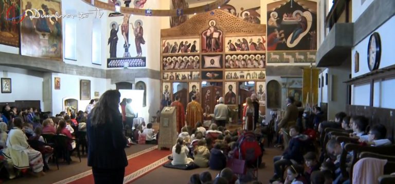 Ziua Națională a României a fost sărbătorită, ca în fiecare an, cu mare cinste de către cetățenii comunei Dumbrăvița. video