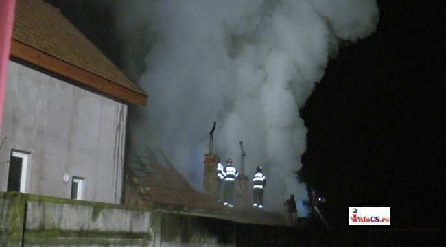 Pompierii au salvat bunuri de peste 50.000 de euro într-o localitate din Banat, vezi ce a luat foc