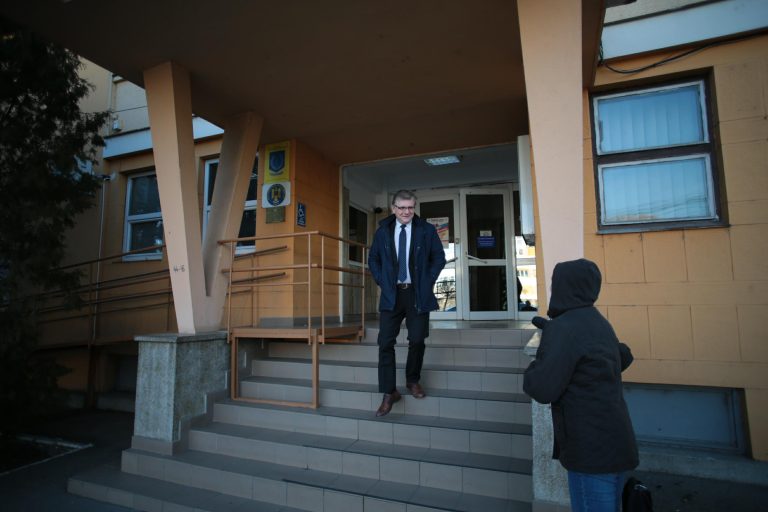 Primarul și viceprimarul Timișoarei, audiați într-un dosar în care un om a murit! Update: Declarația lui Robu