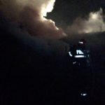 Incendiu de proporții la Reșița, vezi de la ce a pornit vâlvătaia (4)