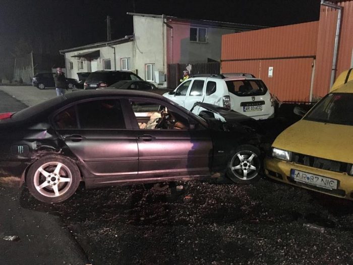 Cinci mașini lovite de un șofer… turmentat. Ce alcoolemie avea bărbatul