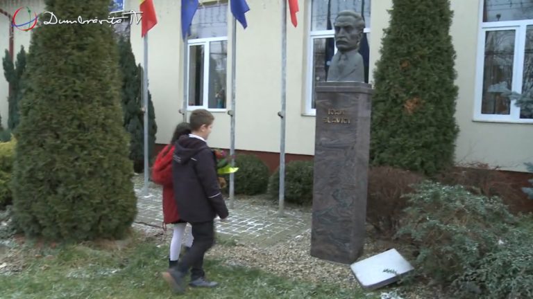 Eminescu omagiat şi la Şcoala Gimnazială din Dumbrăviţa-video