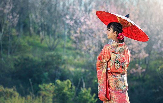 Japonia – cultură și civilizație în culorile primăverii