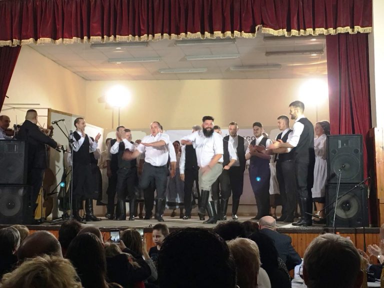 70 de ani de dansuri românești la Micherechi, în Ungaria