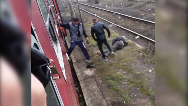 Violență nemaivăzută într-un tren ce circula prin Banat-foto-video