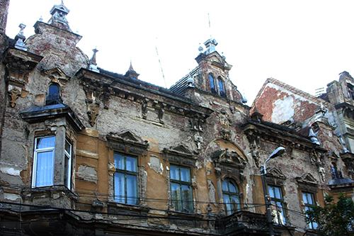 Semnal de alarmă pentru comorile din capitala Banatului! Starea clădirilor istorice transformă Timișoara într-un oraș fantomă