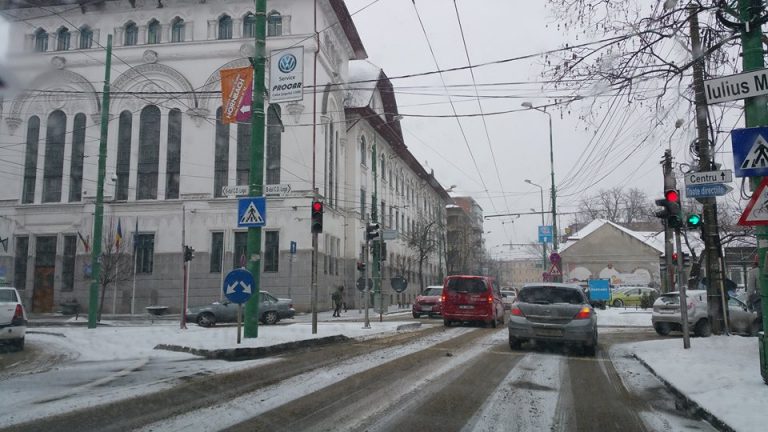 Haos în Timișoara!  Prima ninsoare serioasă, surpriza autorităților. Galerie foto