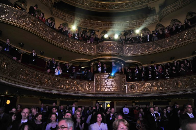 Luna lui Mărţişor vine cu un program bogat de 25 de superspectacole la Teatrul Naţional Timişoara