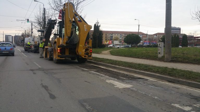 Firmele care au spart asfaltul din Timișoara, amendate pentru că nu au refăcut carosabilul sau spațiul verde