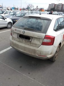 masina bebe inauntru