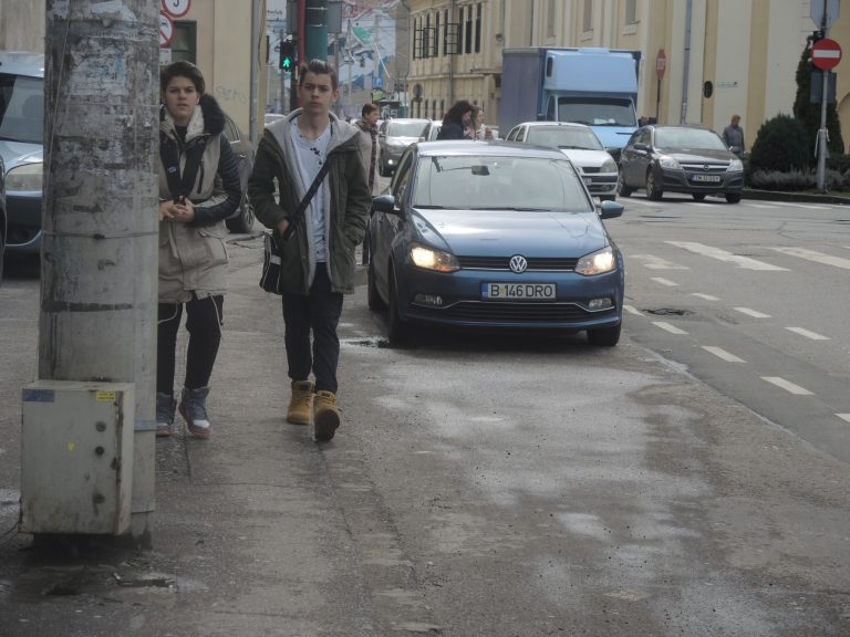 Atenție șoferi! Din vară, aveți de achitat o nouă taxă costisitoare!