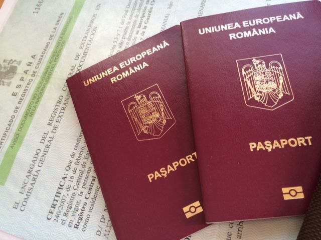 Modificări importante la pașapoartele românilor! Legea adoptată de Camera Deputaților