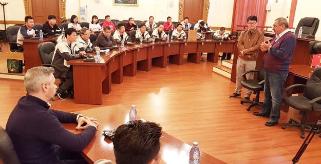 Protocol de înfrăţire între judeţul Hunedoara şi provincia Shaanxi.