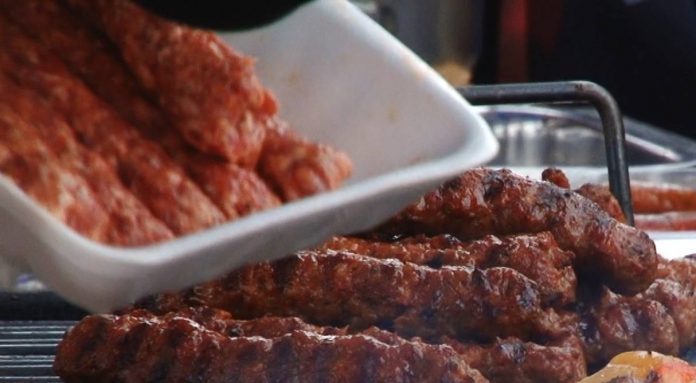 31351022_10211004345655888_7452792208828137472_n