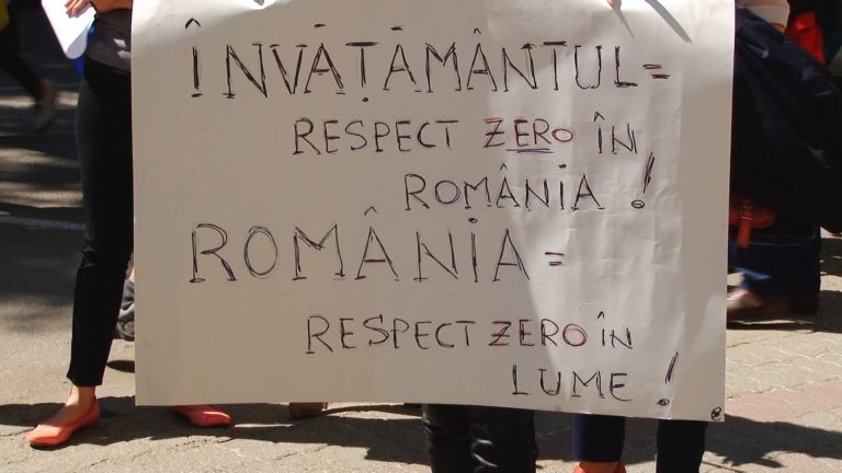Sute de profesori demisionează din învățământ! Situație îngrijorătoare