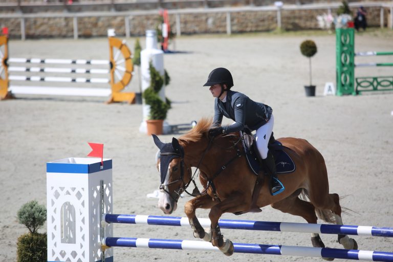 Premii de aproape 5.000 de euro, în cea de-a doua zi a competiţiei de sărituri peste obstacole de la Herneacova