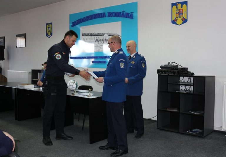 Jandarmi premiați cu ocazia aniversării Zilei Jandarmeriei Române