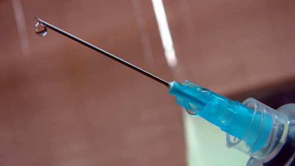 Oameni atacați cu o seringă într-un supermarket din Banat!