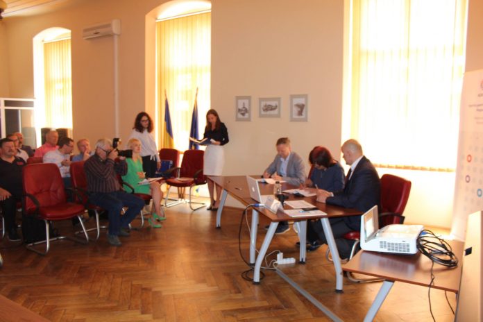 32116346_2227701493913101_1694480875921604608_n