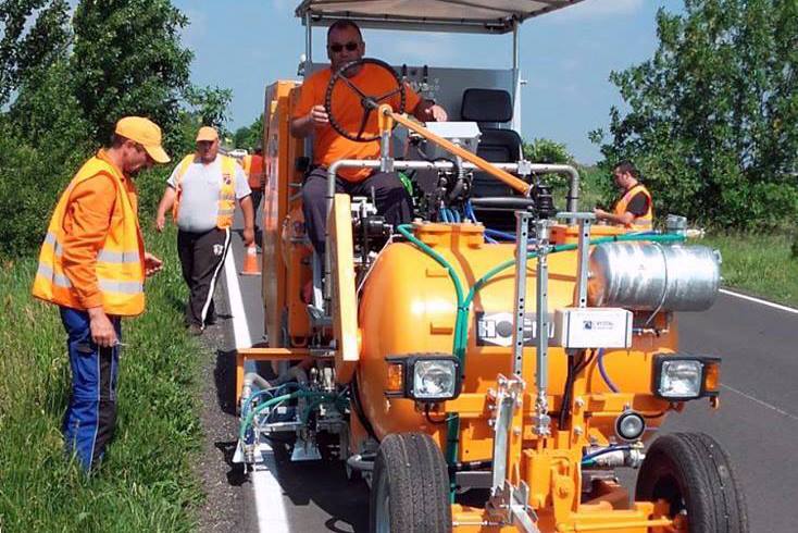 CNAIR se utilează pentru a întreţine singură drumurile naţionale