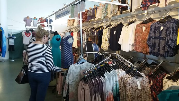 33370057_558031291246623_3302754933509455872_n