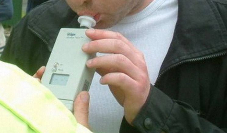 A uitat tot după whiskey, bere și shoturi!