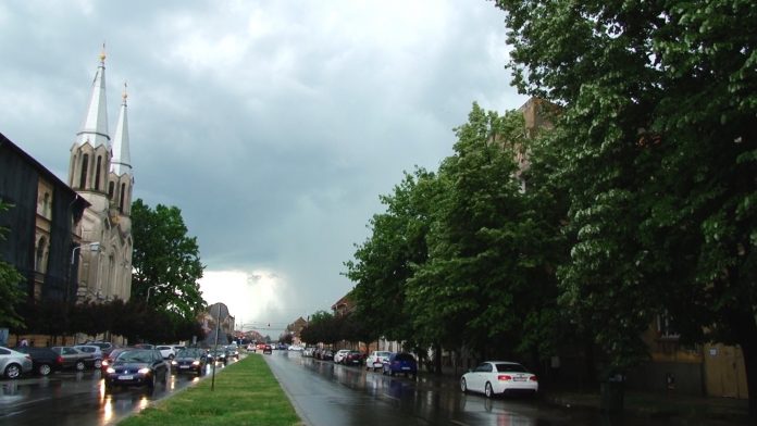 PLoaie torențială.Still050