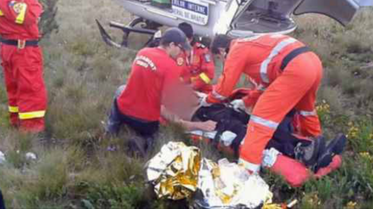 Incident deosebit de grav! Tânăr prăbușit cu parapanta în vestul țării!