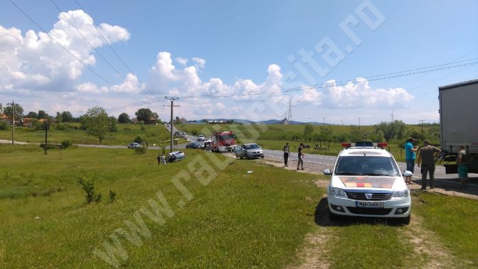 Carambol pe ruta Timișoara – Reșița! Oameni răniți după impactul a trei autovehicule