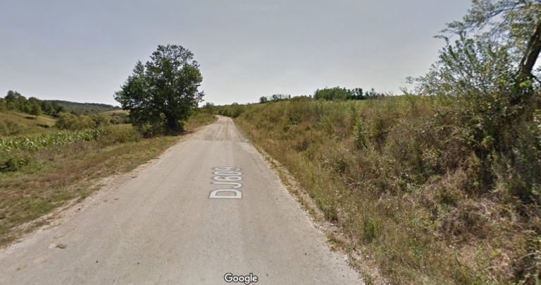 Un drum de piatră care leagă județele Arad și Timiș va fi reabilitat pentru prima dată