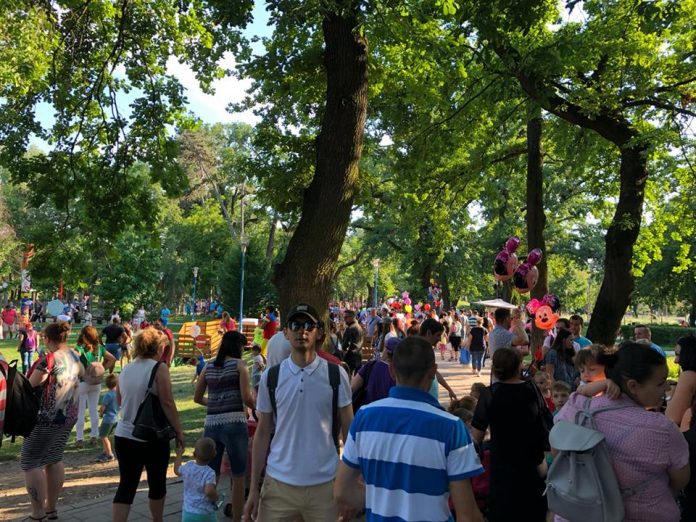 34320623_2063900900564520_7900703855522873344_n